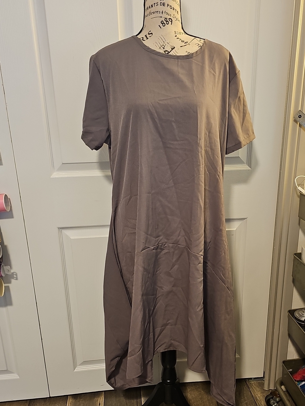 Women's Taupe Short-Sleeve A-Line Dress